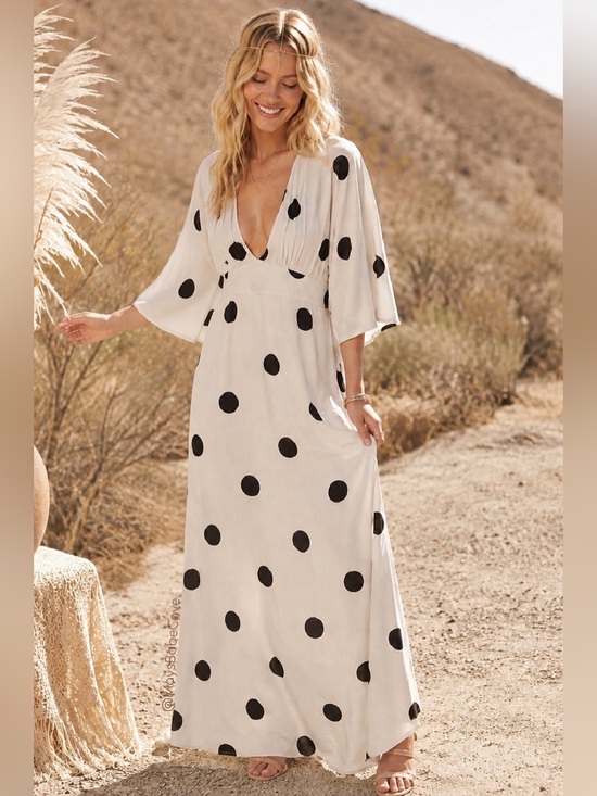 Forever 21 Dresses & Skirts - Ivory & Black Polka Dot V-Neck Dolman Sleeve Maxi Dress NWT